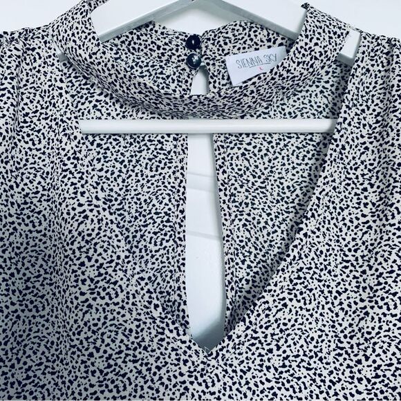 Sienna Sky Leopard Print Satin/Silk Cropped Blouse | Size: L - Picture 2 of 8